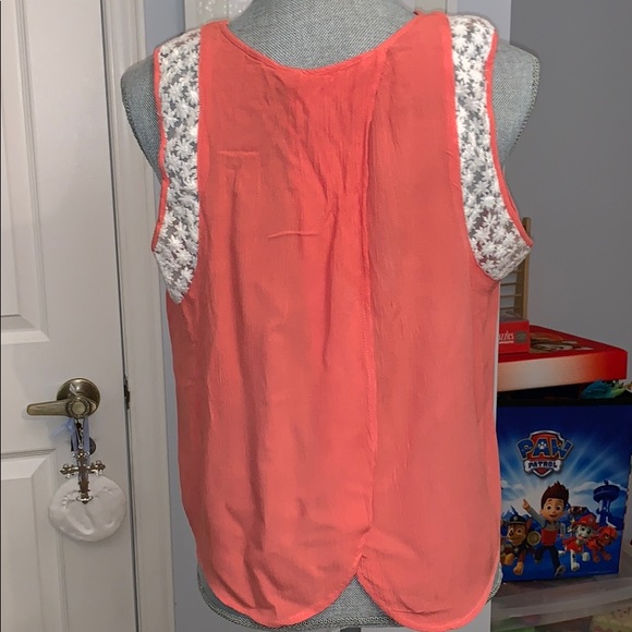 COPY - Chloe K Coral Crop Tank Top - Picture 4 of 7